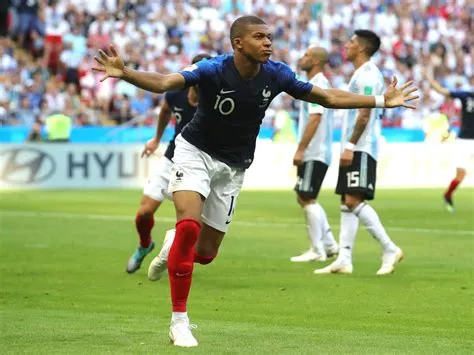 Die 2018 FIFA Fussball-Weltmeisterschaft: Ein Triumph für Frankreich und eine neue Ära für Kylian Mbappé